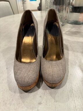 Nine West 9.5m Platform Heels. Ample Style. Cork Accent. Thick Heel.